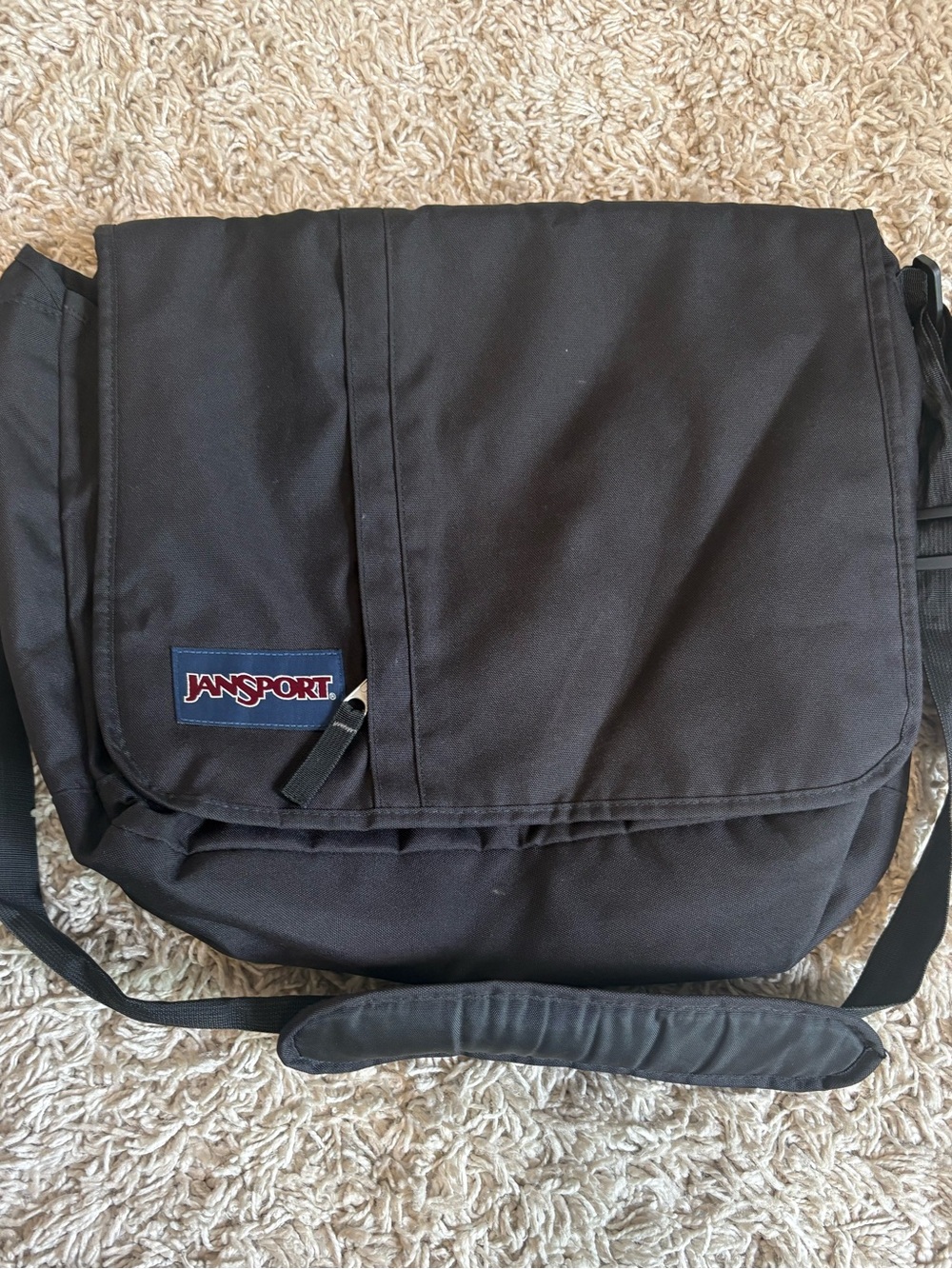 Jansport Market Street Black Messenger Bag, EUC